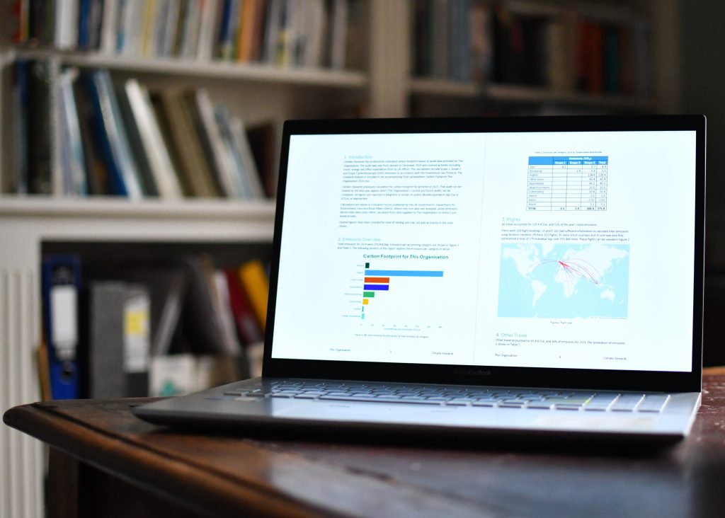 laptop met data